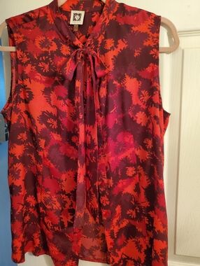 Anne Klein Sleeveless Tie-Neck Floral Blouse in Red and Black